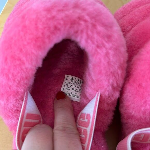 UGG Fluff Yeah Slide Sheepskin Slipper Sandals Hot Pink Platform Women's 9 - Picture 8 of 9